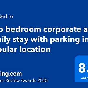 Two Bedroom Corporate And Family With Parking - Orbitat Holiday home